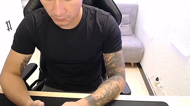 Snapshot of team_dinamite69 chatting on 02-10-26, 12:42 team dinamite69 online show from 02-10-26, 12:42