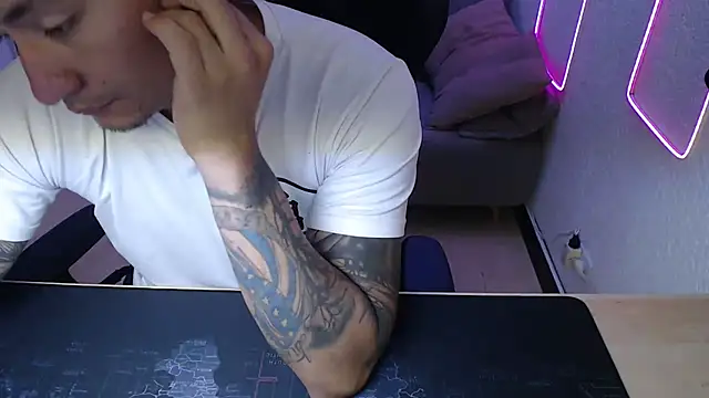 Snapshot of team_dinamite69 chatting on 02-19-26, 12:23 team dinamite69 online show from 02-19-26, 12:23