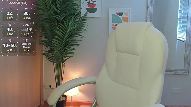 Elena Ruiz online show from 12-12-24, 07:37