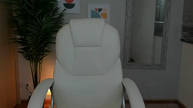 Elena Ruiz online show from 12-27-24, 11:42