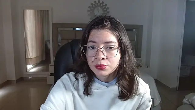 Snapshot of zoecruzz chatting on 11-14-25, 03:11 zoecruzz online show from 11-14-25, 03:11