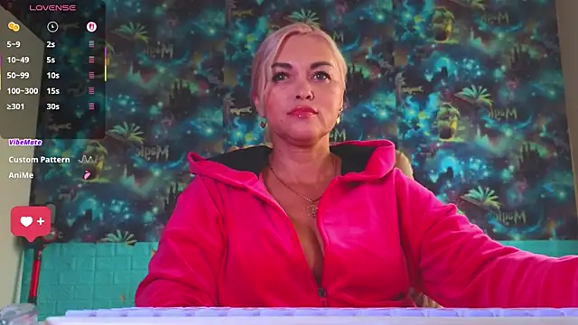 Snapshot of Snow_Goddess chatting on 09-12-25, 04:01 Snow Goddess online show from 09-12-25, 04:01