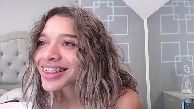 BritneyCollins online show from 02-09-25, 07:52