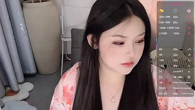 Snapshot of Fountain- chatting on 09-16-25, 09:05 Fountain- online show from 09-16-25, 09:05