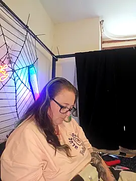 Bunny Cummings online show from 09-27-25, 04:23