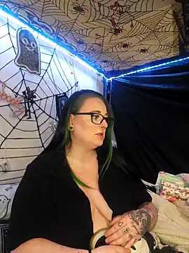 Bunny Cummings online show from 11-28-25, 10:01