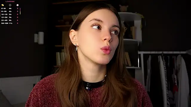 Snapshot of DarylBarks chatting on 10-14-25, 01:06 DarylBarks online show from 10-14-25, 01:06