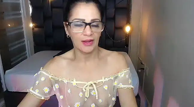 margot smith  online show from 03-06-25, 12:30