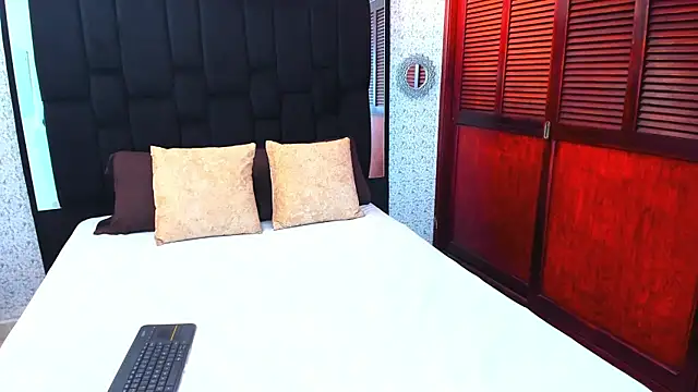 Isabella Flores online show from 03-20-25, 03:02