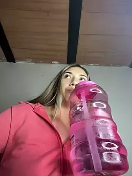 Snapshot of Iris_lee chatting on 03-14-25, 11:00 Iris lee online show from 03-14-25, 11:00