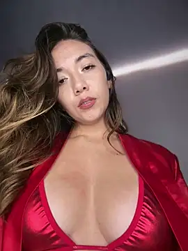Snapshot of Iris_lee chatting on 04-28-26, 12:53 Iris lee online show from 04-28-26, 12:53