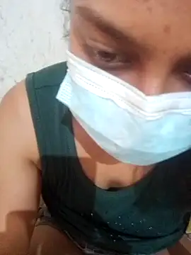 Snapshot of Thakshi_angel chatting on 01-14-25, 10:06 Thakshi angel online show from 01-14-25, 10:06