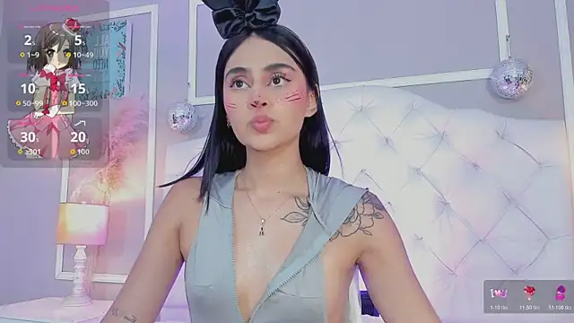 Snapshot of serena_jeyms chatting on 10-28-25, 08:00 serena jeyms online show from 10-28-25, 08:00