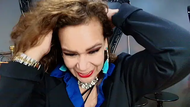 MelaniaKnauss online show from 02-22-25, 08:42