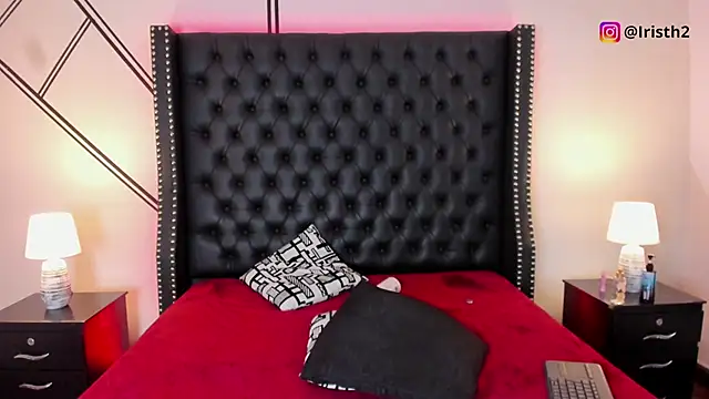 Iris Thompson  online show from 03-18-25, 11:42