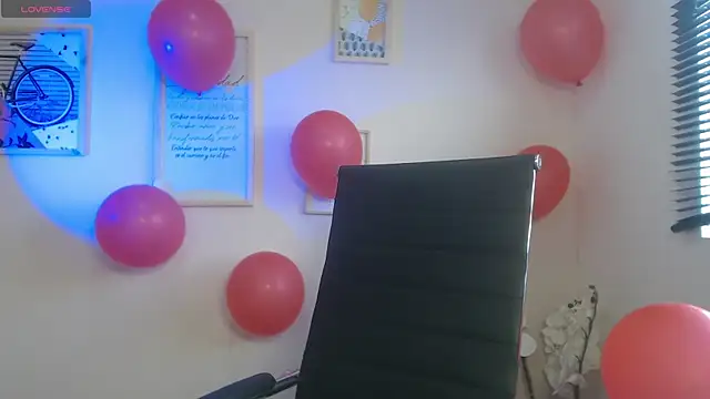 Snapshot of lucy_diiaz chatting on 02-15-25, 04:01 lucy diiaz online show from 02-15-25, 04:01