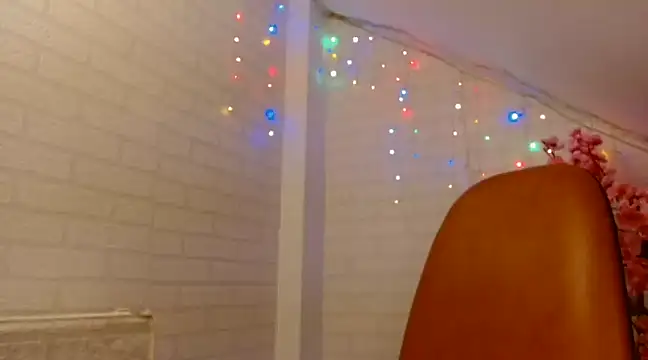 Snapshot of kymberly_008 chatting on 01-31-25, 08:43 kymberly 008 online show from 01-31-25, 08:43