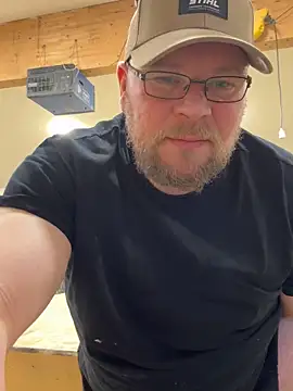 Snapshot of Thenakedjoiner1 chatting on 02-27-26, 04:51 Thenakedjoiner1 online show from 02-27-26, 04:51