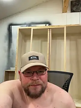 Snapshot of Thenakedjoiner1 chatting on 02-28-26, 08:43 Thenakedjoiner1 online show from 02-28-26, 08:43