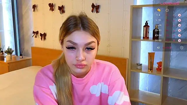 Ella Milla online show from 12-25-24, 05:26