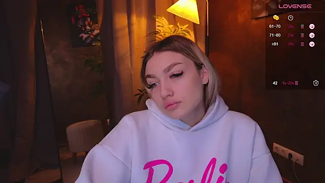 Ella Milla online show from 01-06-25, 08:24