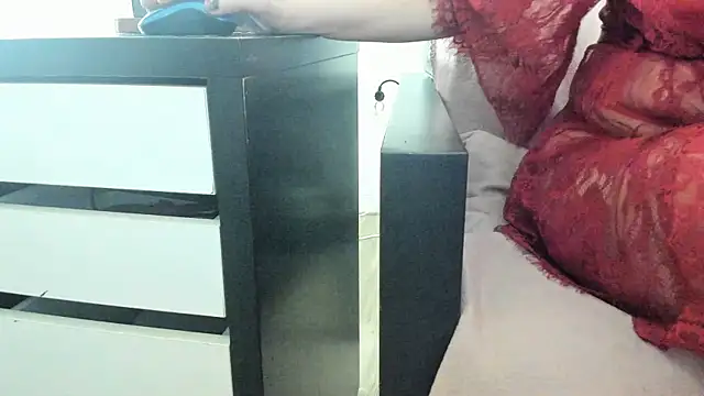 MendiPetite online show from 02-20-26, 09:26