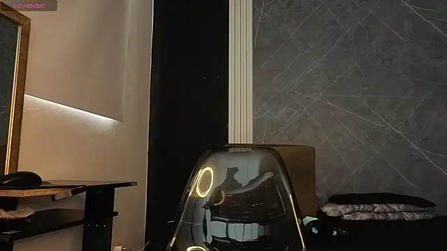 YummyDuooo online show from 11-14-25, 05:11