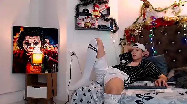 flowers18 online show from 12-20-24, 11:05