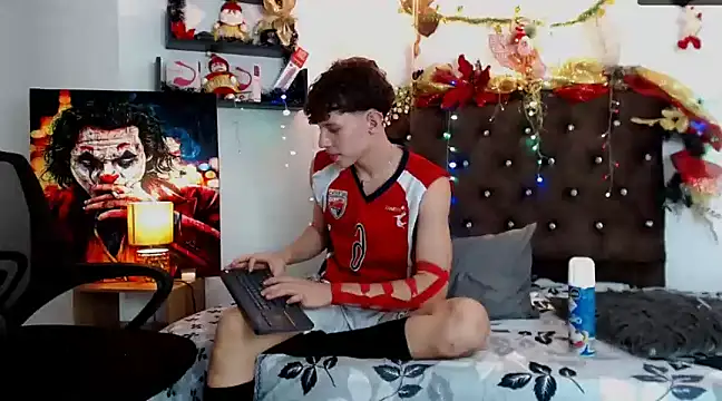 Snapshot of flowers18 chatting on 12-29-24, 12:09 flowers18 online show from 12-29-24, 12:09