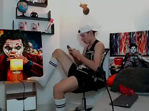 Snapshot of flowers18 chatting on 01-27-25, 12:43 flowers18 online show from 01-27-25, 12:43