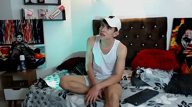 Snapshot of flowers18 chatting on 03-12-25, 12:20 flowers18 online show from 03-12-25, 12:20