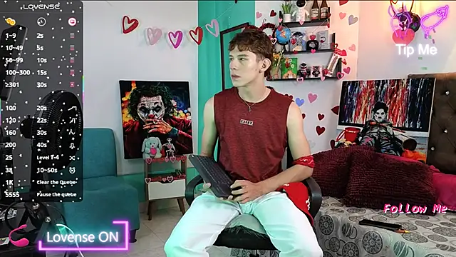 Snapshot of flowers18 chatting on 09-19-25, 09:59 flowers18 online show from 09-19-25, 09:59