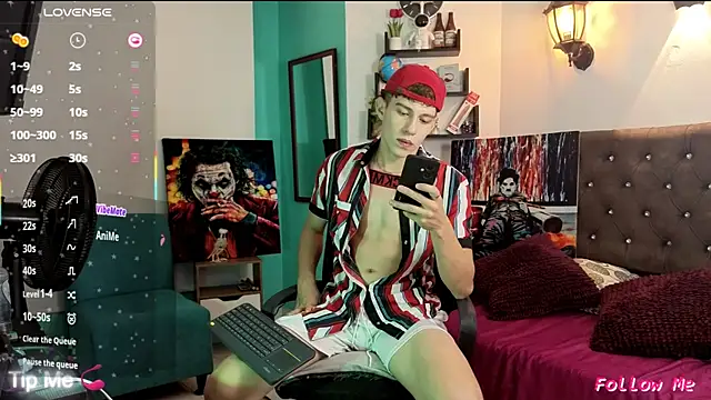 Snapshot of flowers18 chatting on 11-13-25, 10:52 flowers18 online show from 11-13-25, 10:52