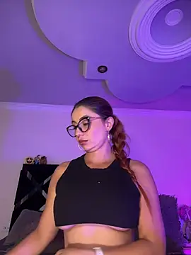 Snapshot of antonhella1 chatting on 03-20-26, 11:09 antonhella1 online show from 03-20-26, 11:09