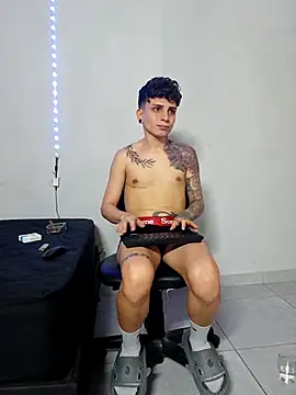 mikecoper 23 online show from 12-16-25, 03:33