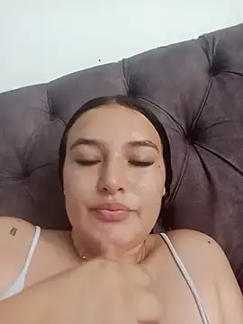 Snapshot of Celeste_camila18 chatting on 05-17-26, 03:41 Celeste camila18 online show from 05-17-26, 03:41