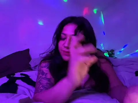 Phoenixcalixo online show from 04-26-26, 08:23