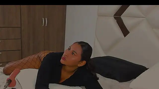 StormyButty18 online show from 03-21-26, 11:08