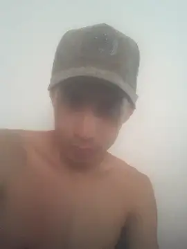 Snapshot of pblo80 chatting on 12-12-24, 04:21 pblo80 online show from 12-12-24, 04:21