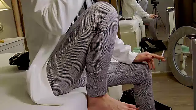 Snapshot of FeetVibe chatting on 03-19-25, 05:52 FeetVibe online show from 03-19-25, 05:52