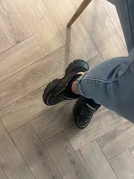 Snapshot of FeetVibe chatting on 10-06-25, 07:06 FeetVibe online show from 10-06-25, 07:06