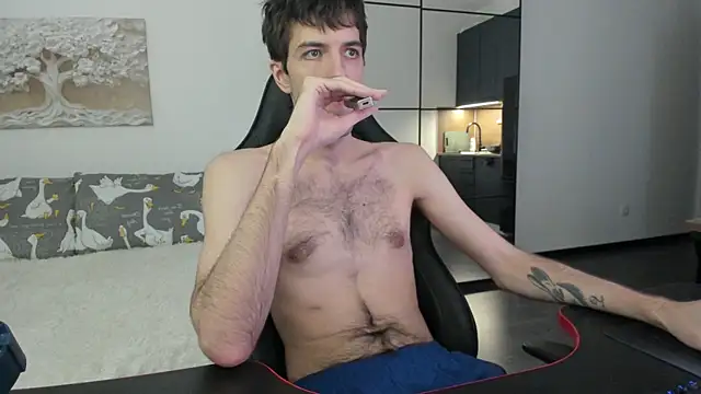 White Dylan online show from 11-29-25, 05:38