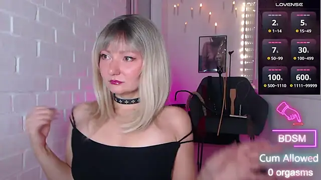 Snapshot of Sandralawrence chatting on 10-04-25, 08:51 Sandralawrence online show from 10-04-25, 08:51