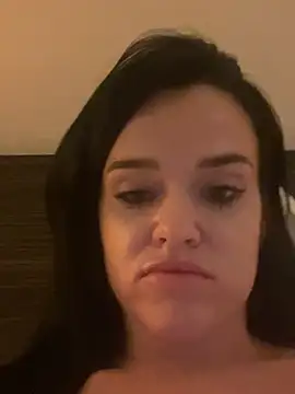 Snapshot of English-Chloe96 chatting on 02-13-25, 05:26 English-Chloe96 online show from 02-13-25, 05:26