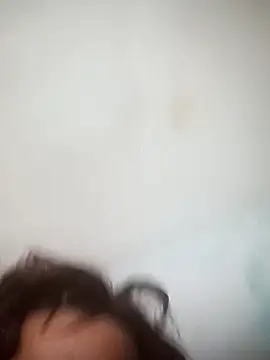 Snapshot of _violetta_- chatting on 03-06-25, 10:36 violetta - online show from 03-06-25, 10:36