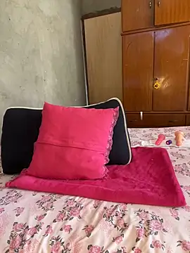 Snapshot of RuivaRaposinha chatting on 01-24-25, 08:22 RuivaRaposinha online show from 01-24-25, 08:22