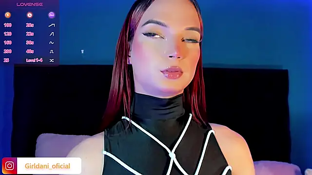 Snapshot of Liittle_foxxxy chatting on 01-18-25, 07:17 Liittle foxxxy online show from 01-18-25, 07:17