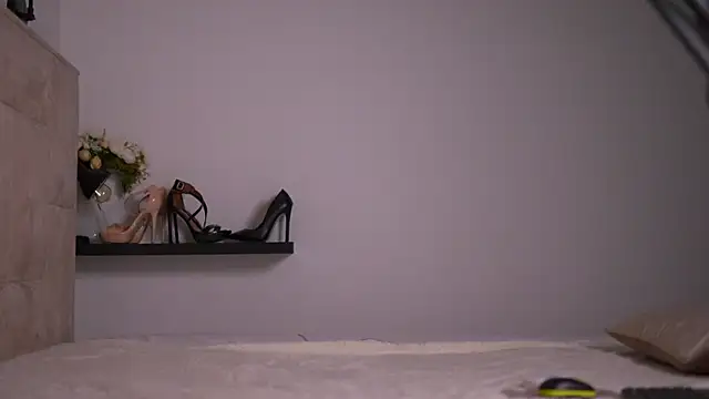 Snapshot of Mila_May_ chatting on 01-24-25, 03:22 Mila May online show from 01-24-25, 03:22