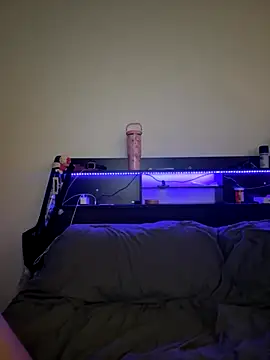 Snapshot of ladylavish chatting on 12-04-25, 02:54 ladylavish online show from 12-04-25, 02:54