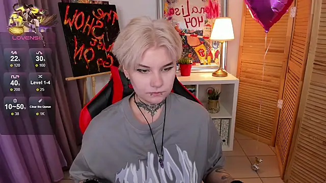 Snapshot of mekurisu chatting on 03-03-25, 04:25 mekurisu online show from 03-03-25, 04:25